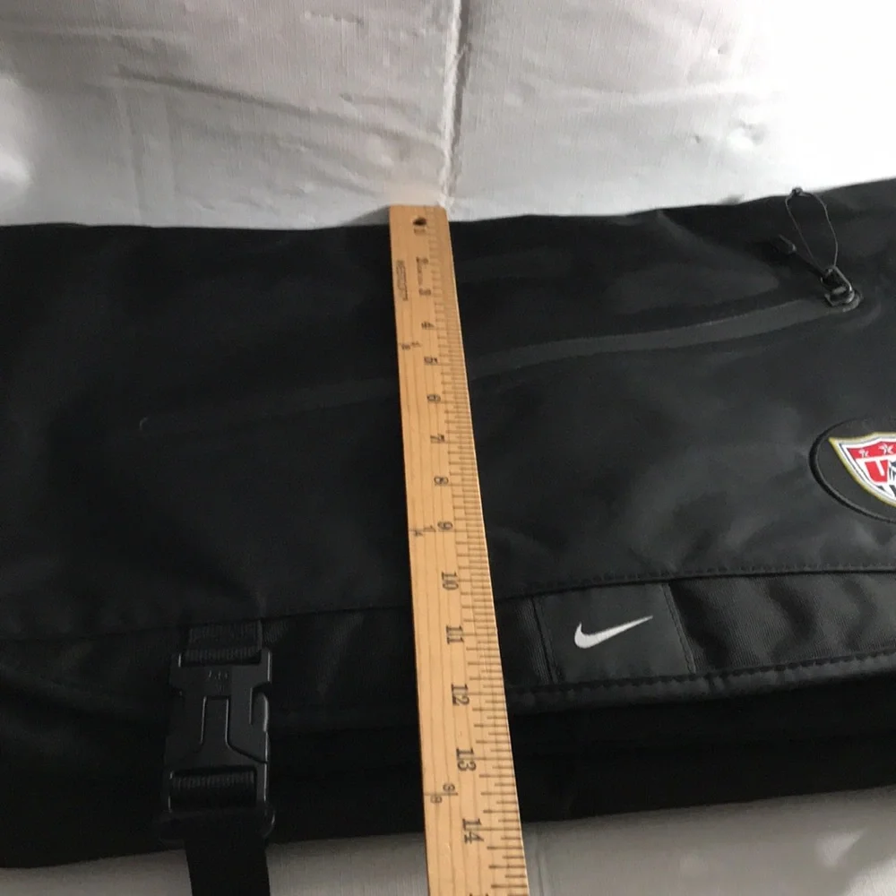 Nike Nylon United States Soccer Federation Messenger Bag Nike Padded Laptop Bag